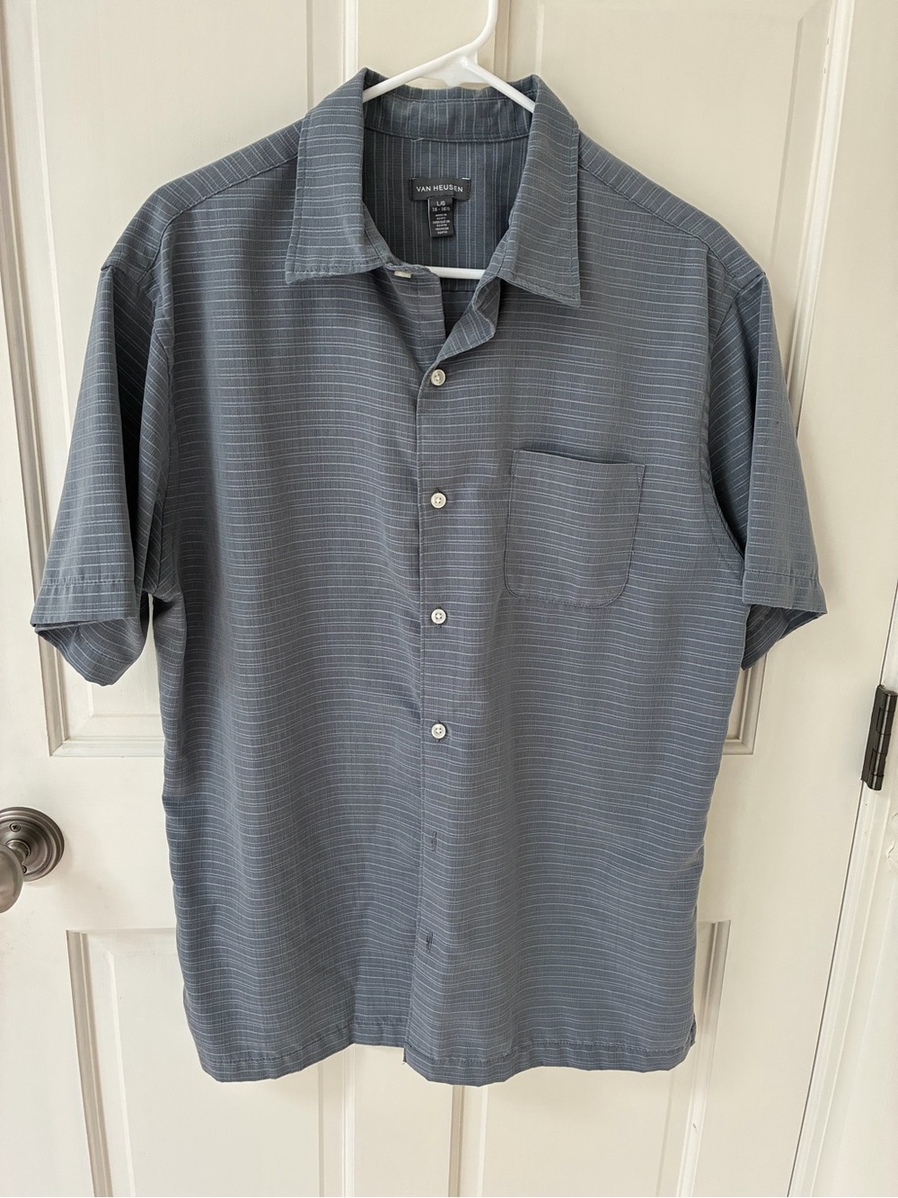 Two Van Heusen Men’s Short Sleeve Shirt - Aqua And Grey - Picture 5 of 10
